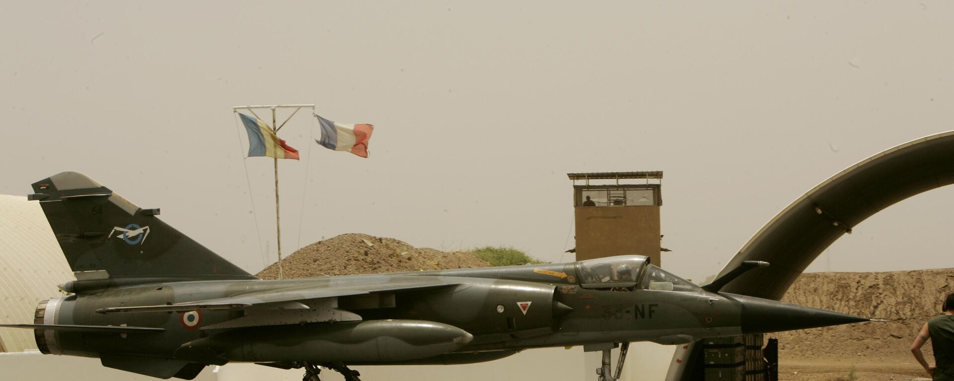 Visit to a French military base in N'Djamena. Soldiers prepare units for immediate alerts as Mirage F1 fighter planes return from surveillance missions. - Sputnik Africa, 1920, 21.12.2024