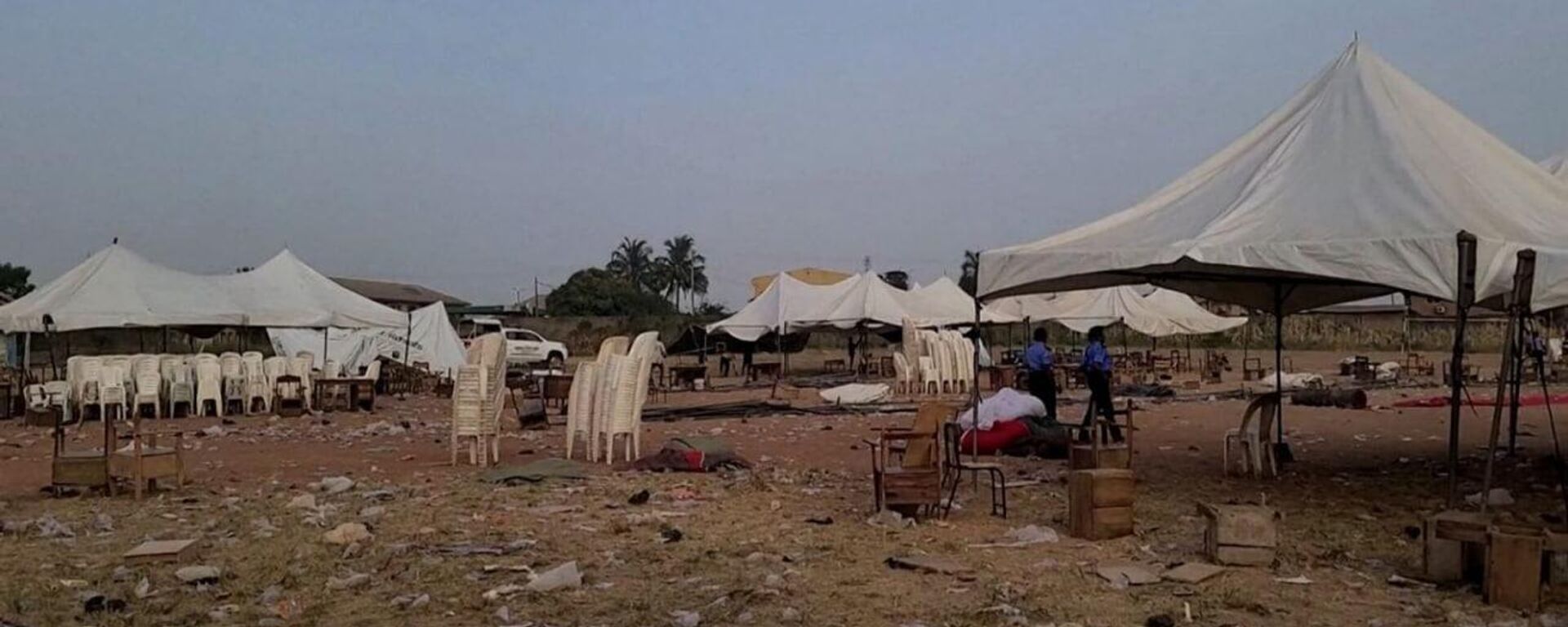 A devastating crowd crush at a school fair in Idaban, Oyo state, Nigeria, has claimed the lives of at least 35 children. The fair, organized by a local radio station and the WINGs Foundation, was anticipated to draw up to 5,000 young people. - Sputnik Africa, 1920, 21.12.2024