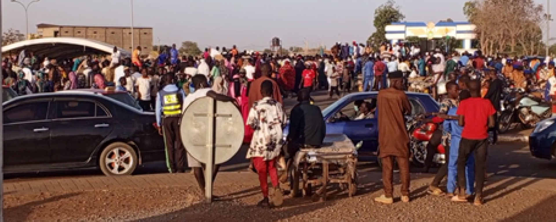 Demonstration in Niger celebrating the first anniversary of the departure of French troops - Sputnik Africa, 1920, 23.12.2024