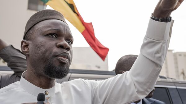 DAKAR, SENEGAL - MARCH 16: Senegal's opposition leader and presidential candidate Ousmane Sonko addresses his supporters as he went to court to attend the hearing, on March 16, 2023 in Dakar, Senegal.  - Sputnik Africa