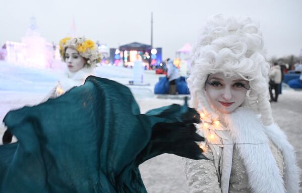 Performance of artists at the 10th Ice Moscow festival. - Sputnik Africa