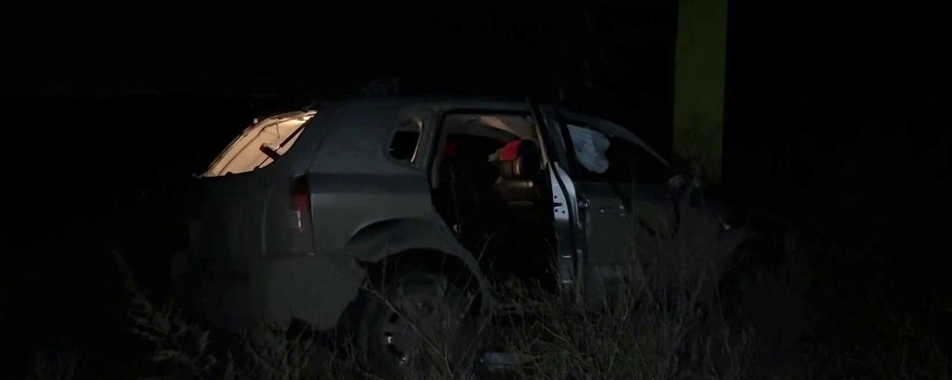 A screenshot from a video from the scene of a Ukrainian strike on a car with Russian journalists, where a freelance Izvestia correspondent was killed and one of the agency's second correspondents was wounded and injured - Sputnik Africa, 1920, 05.01.2025