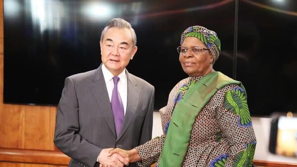 Namibian President-elect Netumbo Nandi-Ndaitwah with China’s Foreign Affairs Minister Wang Yi, Windhoek, January 6, 2025. - Sputnik Africa