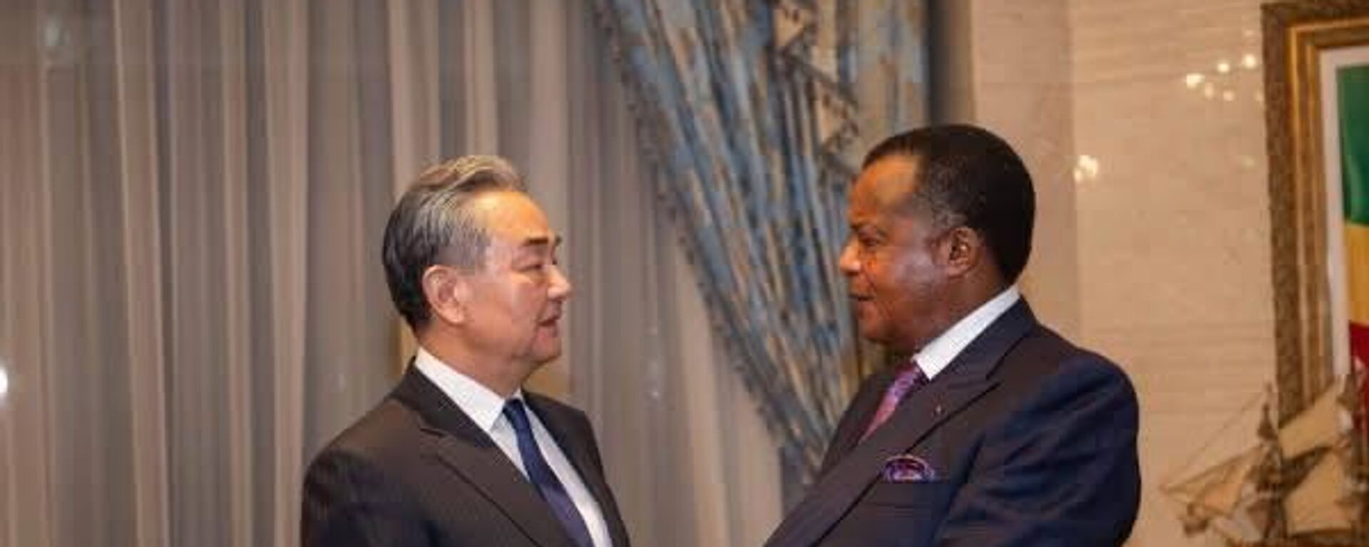 Meeting between Chinese Foreign Minister Wang Yi and Republic of the Congo President Denis Sassou Nguesso - Sputnik Africa, 1920, 08.01.2025