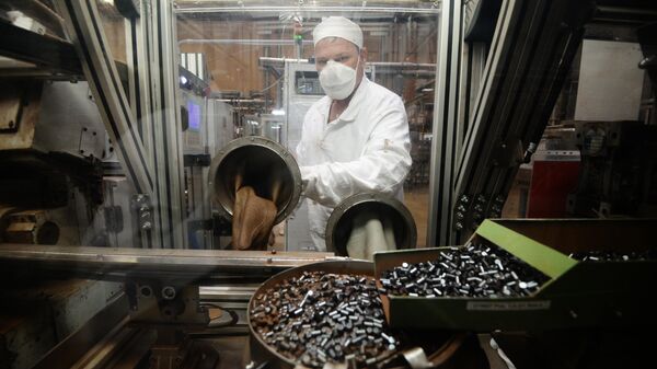 Manufacturing uranium dioxide pellets at the Novosibirsk Chemical Concentrates Factory. - Sputnik Africa