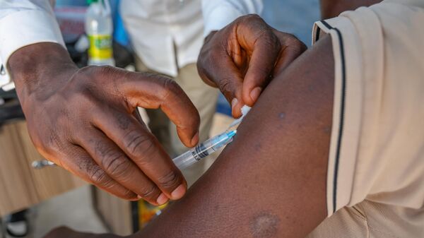 Nigeria launches a vaccination campaign against the Mpox outbreak, prioritizing healthcare workers and individuals with weakened immune systems in the capital Abuja, Nigeria on November 25, 2024.  - Sputnik Africa