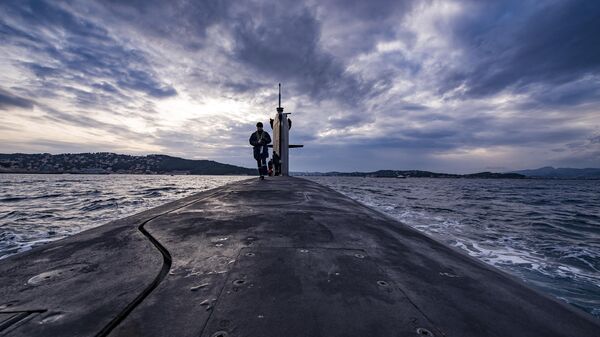 FRANCE, MEDITERRANEAN SEA - MARCH 2009: The nuclear submarine attack Saphir is on the surface during training exercises on March 01, 2009 off Toulon, France, Mediterranean Sea.  - Sputnik Africa