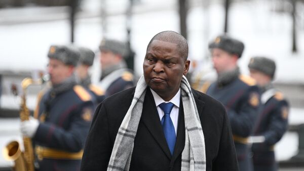 CAR President F.A. Touadera laid flowers at the Tomb of the Unknown Soldier - Sputnik Africa