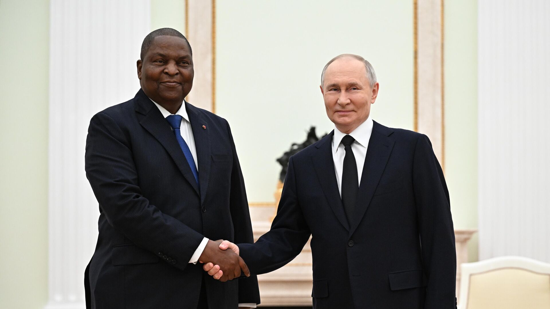 Faustin-Archange Touadéra et Vladimir Poutine au Kremlin, le 16 janvier 2025. Faustin-Archange Touadéra et Vladimir Poutine au Kremlin, le 16 janvier 2025. - Sputnik Afrique, 1920, 17.01.2025
