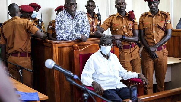 Ugandan opposition leader and four-time presidential candidate Kizza Besigye appears in a civilian court as attorneys tried to secure his freedom, but a judge said he was too unwell to follow proceedings in Kampala, Uganda Wednesday, Feb. 19, 2025.  - Sputnik Africa