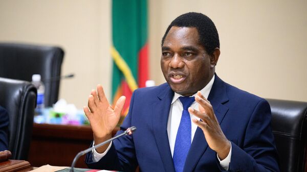 01 November 2023, Zambia, Lusaka: Hakainde Hichilema, President of Zambia, welcomes Federal President Steinmeier to State House for talks with their delegations.  - Sputnik Africa