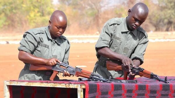 Sortie de 1000 appelés de la 80e promotion après leur formation civique et militaire de trois mois au Centre de formation et de promotion de Loumbila, Burkina - Sputnik Afrique