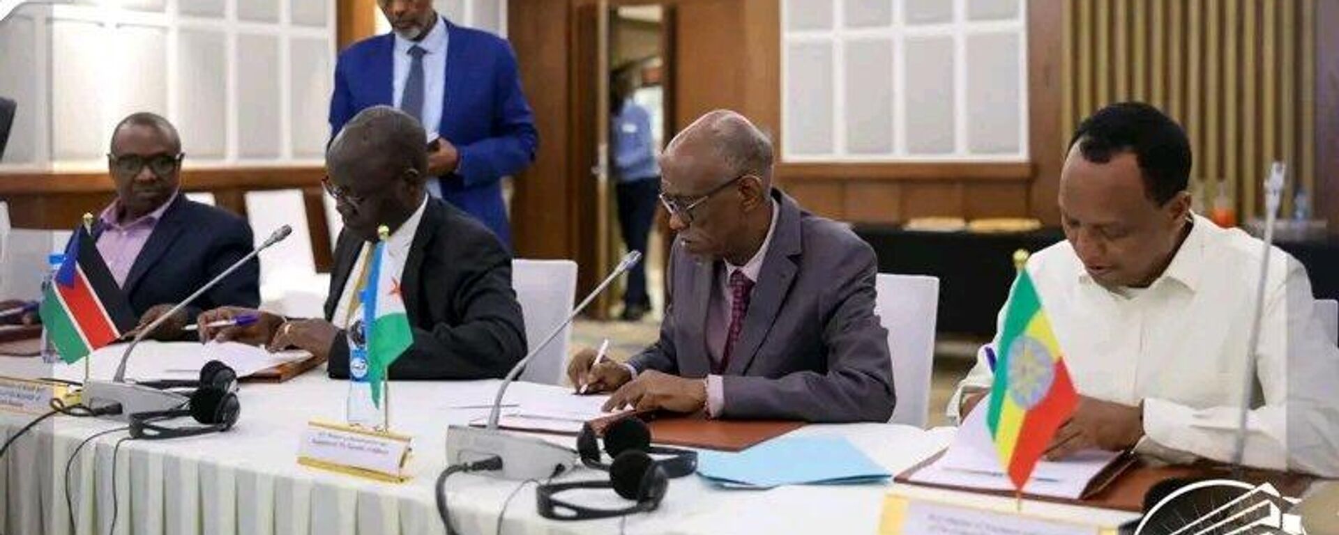 Signing of a memorandum of understanding to establish the Djibouti-Ethiopia-South Sudan-Uganda (DESSU) Corridor Authority. - Sputnik Africa, 1920, 28.02.2025