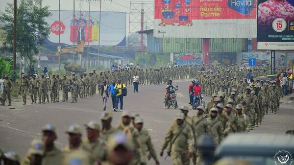 DRC Republican Guard conducts an endurance march of 8,000 soldiers in Kinshasa, March 1, 2025. - Sputnik Africa