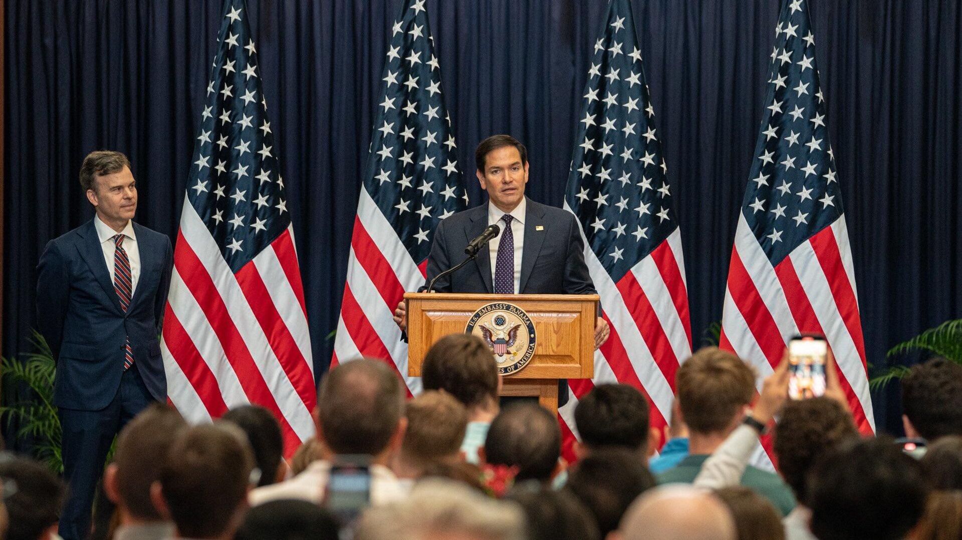  US Secretary of State Marco Rubio holds a meeting with team of the US Embassy in Panama. Febraury, 2025. - Sputnik Africa, 1920, 03.03.2025