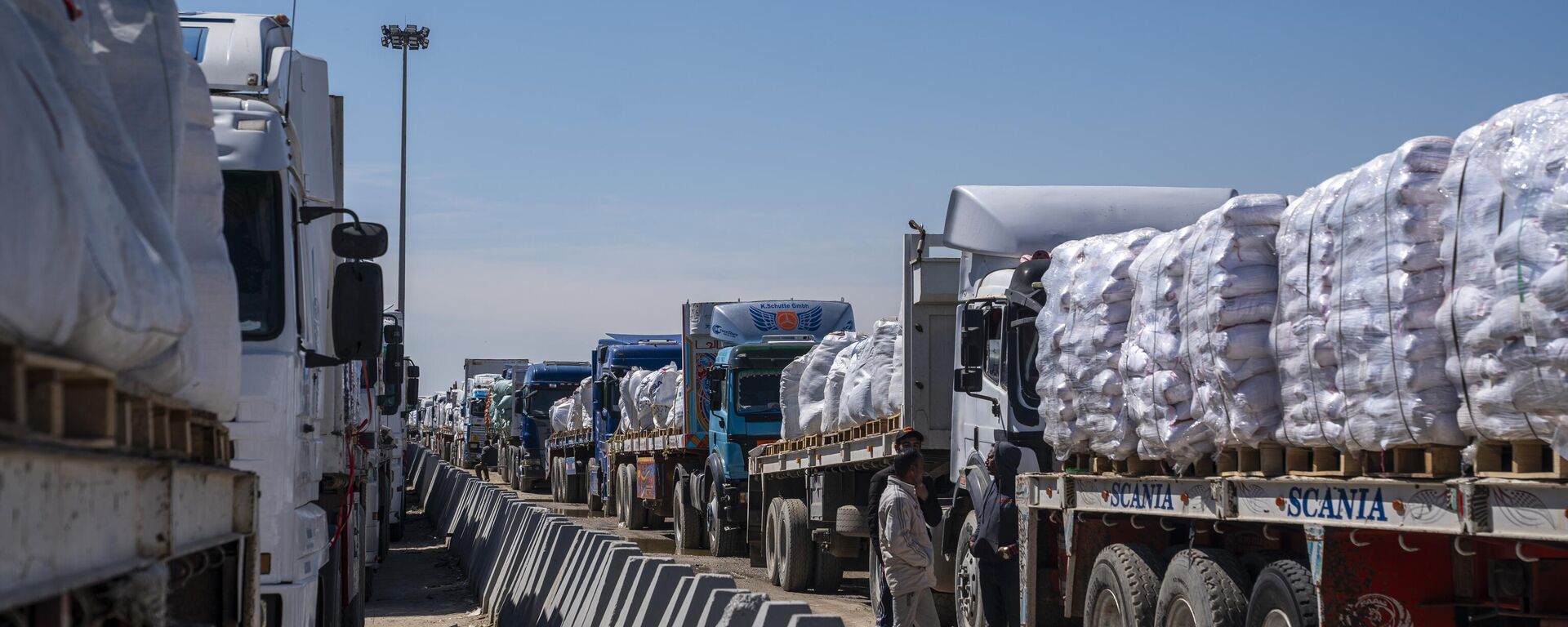 Humanitarian aid to Gaza - Sputnik Africa, 1920, 04.03.2025