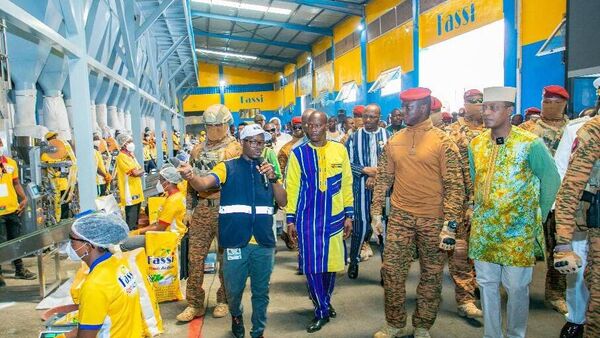 Ibrahim Traoré inaugure un complexe industriel de détergents - Sputnik Afrique