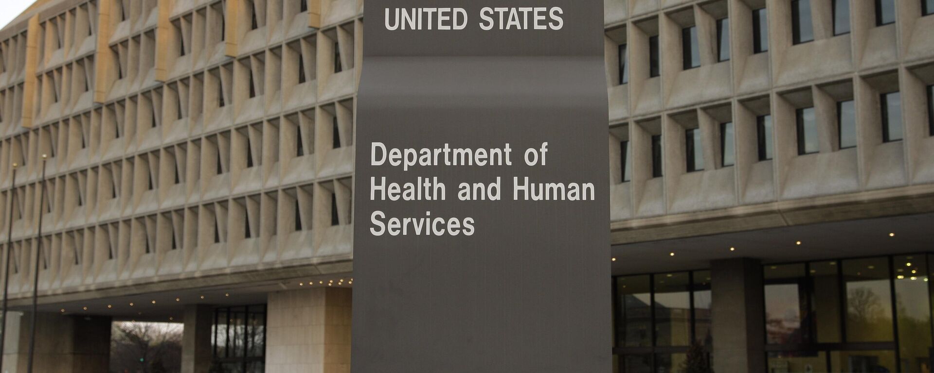 The US Department of Health and Human Services building is seen, April 5, 2009, in Washington. - Sputnik Africa, 1920, 09.03.2025