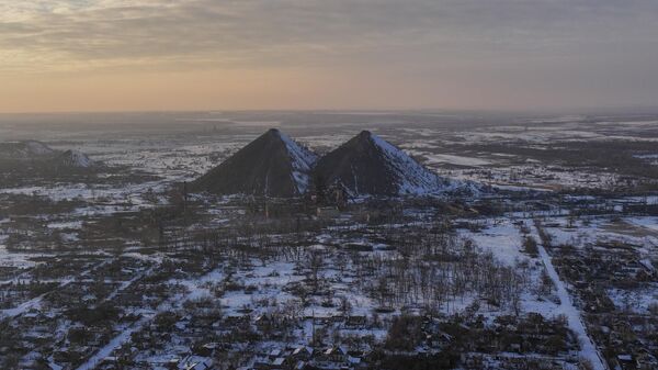 In this photo provided by Ukraine's 93rd Mechanized Brigade press service, an aerial view shows the ruined town and damaged coal mines in partially occupied Toretsk, the site of heavy battles with the Russian troops in the Donetsk People's Republic, Saturday, Feb. 22, 2025.  - Sputnik Africa