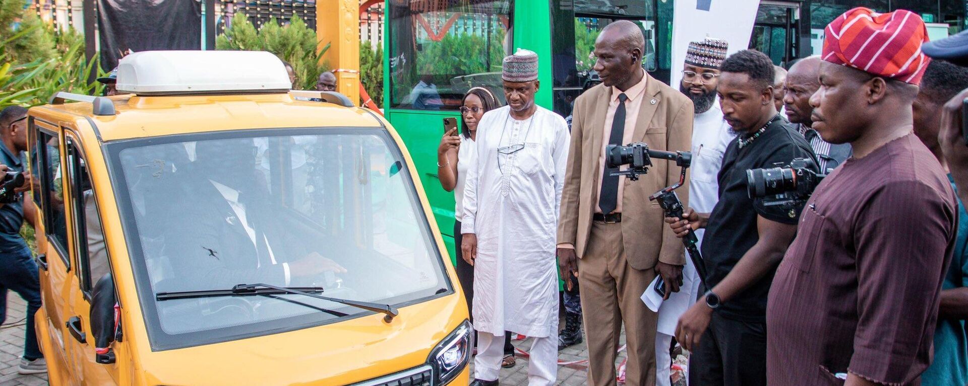 The launch of the NEV T6 Electric Buses in Abuja. - Sputnik Africa, 1920, 09.03.2025