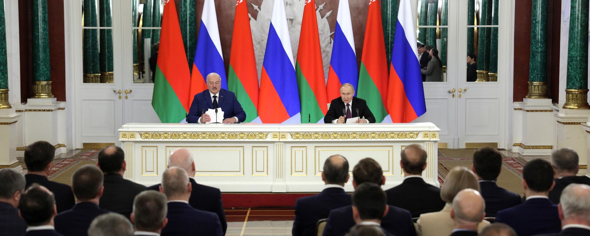 A joint press conference by Russian President Vladimir Putin and his Belarusian counterpart Aleksandr Lukashenko - Sputnik Africa, 1920, 13.03.2025