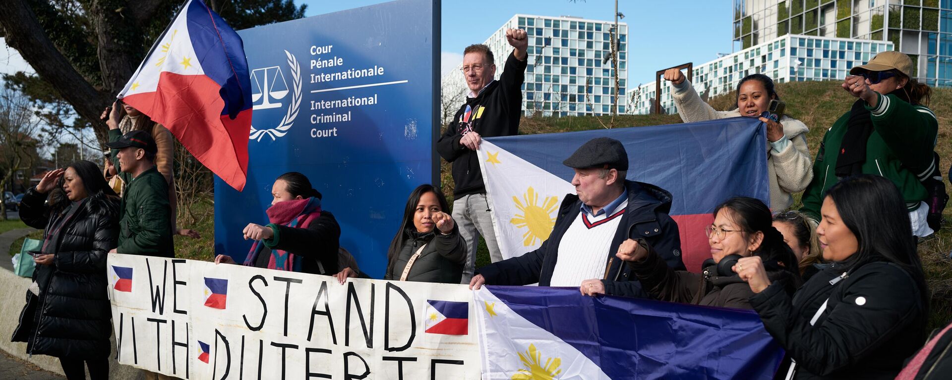 Supporters of Rodrigo Duterte living in The Netherlands and Belgium gather outside the International Criminal Court - Sputnik Africa, 1920, 14.03.2025