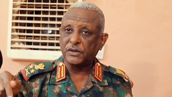 Assistant commander-in-chief of the Sudanese army Yasir al-Atta at the condolence ceremony in Gadaref, eastern Sudan, for a military media officer, Lieutenant Colonel Hassan Ibrahim. - Sputnik Africa