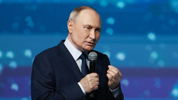 Vladimir Poutine au 4e congrès du Mouvement des Premiers à Moscou, 26 mars 2025 - Sputnik Afrique