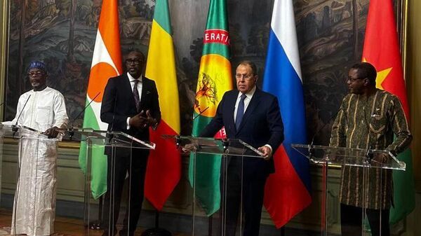  Russie-AES: “Le volume des échanges est en train d'augmenter vraiment avec une vitesse exponentielle” - Sputnik Afrique