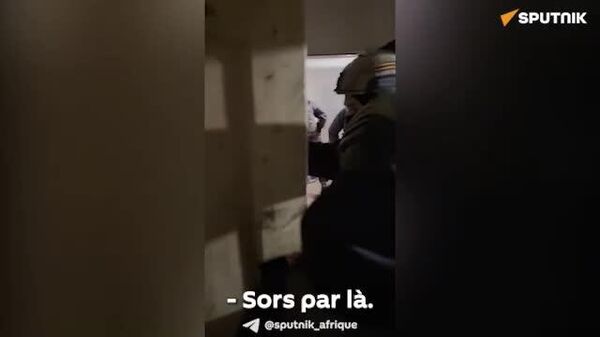 ▶ Un homme arrêté à Moscou pour avoir appelé les militaires russes à coopérer avec l'armée ukrainienne - Sputnik Afrique
