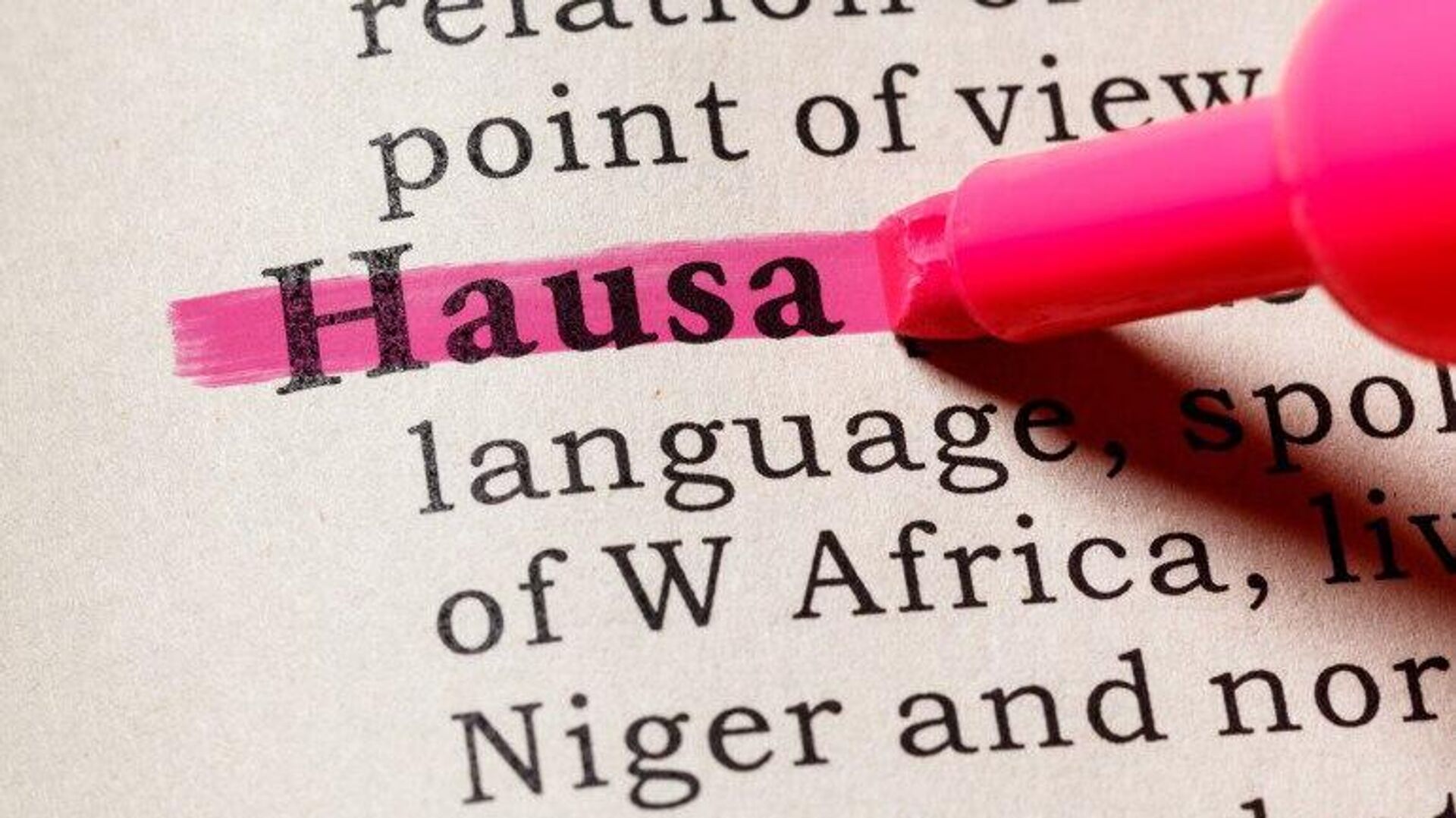 Mieux vaut valoriser une langue nationale, parlée par la majorité des Nigériens que de continuer de parler de souveraineté en valorisant une langue des colons Mieux vaut valoriser une langue nationale, parlée par la majorité des Nigériens que de continuer de parler de souveraineté en valorisant une langue des colons - Sputnik Afrique, 1920, 10.04.2025