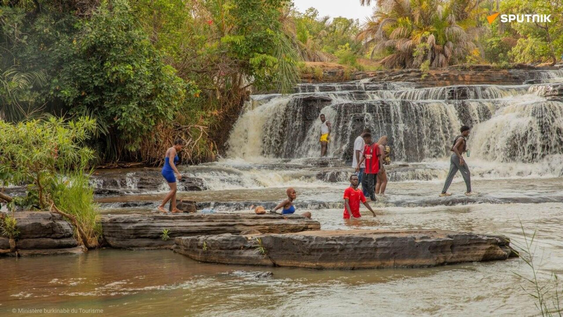 Chaque Burkinabè doit s'engager à être un ambassadeur culturel et touristique Chaque Burkinabè doit s'engager à être un ambassadeur culturel et touristique - Sputnik Afrique, 1920, 12.04.2025