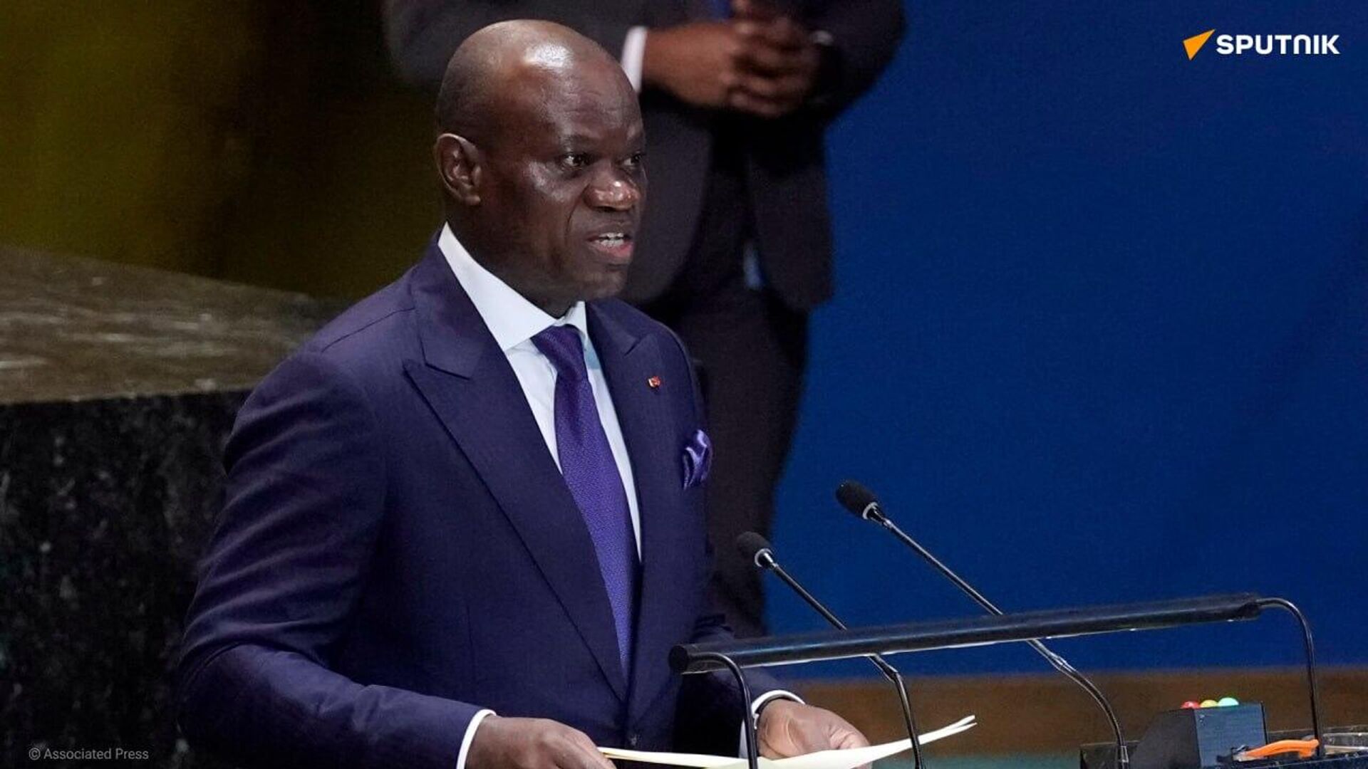 Élu avec plus de 90% des voix, le chef de la transition du Gabon livre son premier message au peuple Élu avec plus de 90% des voix, le chef de la transition du Gabon livre son premier message au peuple - Sputnik Afrique, 1920, 14.04.2025