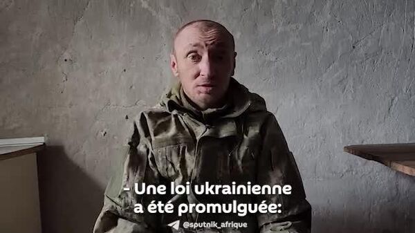 Les jeunes s'enrôlent dans l'armée ukrainienne pour des sous, mais en cas de décès les familles risquent de ne rien obtenir - Sputnik Afrique