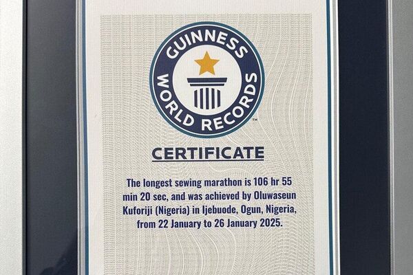 Certificate of Oluwaseun Kuforiji confirming the Guinness record. - Sputnik Africa