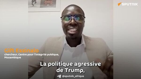 Le protectionnisme agressif de Trump pourrait accélérer la dédollarisation, selon un chercheur - Sputnik Afrique