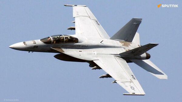 Un F/A-18 US a chuté en mer Rouge lors d'une attaque des Houthis - Sputnik Afrique
