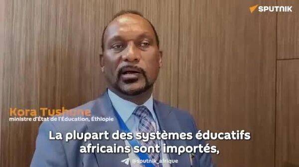 Il est indispensable de décoloniser les programmes éducatifs en Afrique - Sputnik Afrique