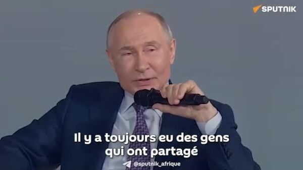 ▶ Il y a toujours des gens qui partagent nos valeurs: Poutine sur les combattants français dans la zone de l'opération spéciale - Sputnik Afrique