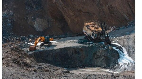 US & Ukraine sign minerals deal – Bloomberg - Sputnik Africa