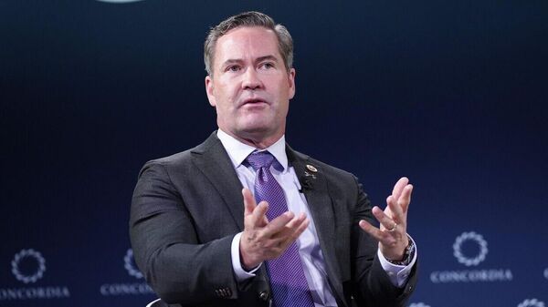 While the Ukraine peace process is moving forward and a deal is becoming closer and closer, it is essential for both sides to want peace and to come to the table to finalize it, US National Security Advisor Mike Waltz said on Thursday - Sputnik Africa
