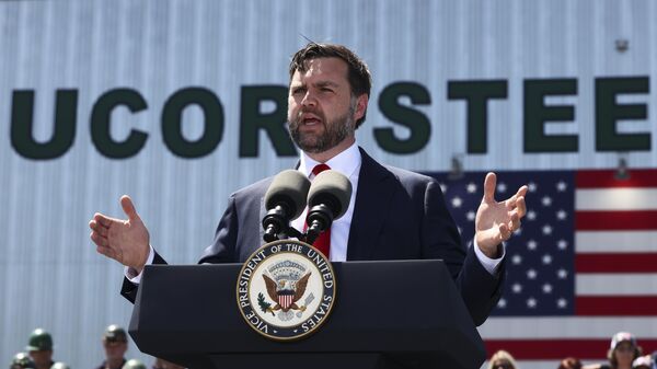 Vice President JD Vance speaks during a tour at Nucor Steel Berkeley in Huger, S.C., Thursday, May 1, 2025 - Sputnik Africa