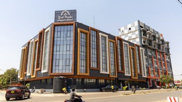 Luxury Hotel Opens in Ouagadougou, Signaling Burkina Faso's Emergence as Hub for Business & Tourism - Sputnik Africa