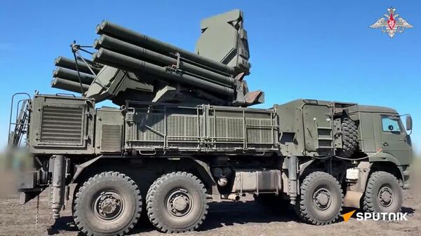 ▶Un système antiaérien russe Pantsir-S en action - Sputnik Afrique