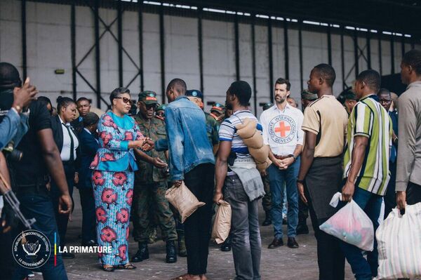 First Group of DRC Soldiers Evacuated from Goma Arrived in Kinshasa, Defense Ministry Says - Sputnik Africa