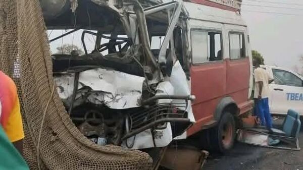 Une collision entre un bus scolaire et un camion au Sénégal cause 2 morts - Sputnik Afrique