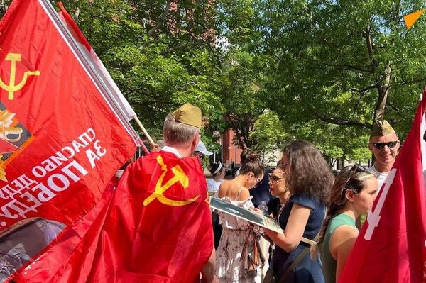 Long-Awaited Tribute: Immortal Regiment Marches Through Washington After Six-Year Break Long-Awaited Tribute: Immortal Regiment Marches Through Washington After Six-Year Break - Sputnik Africa