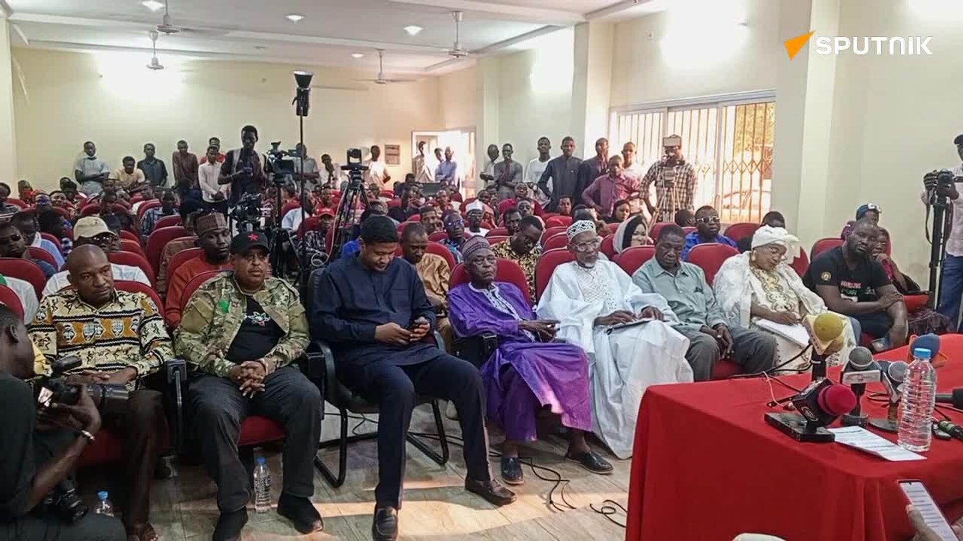 True Independence Impossible Without Monetary Sovereignty: Niger Holds Conference to Promote AES Single Currency True Independence Impossible Without Monetary Sovereignty: Niger Holds Conference to Promote AES Single Currency - Sputnik Africa, 1920, 04.05.2025