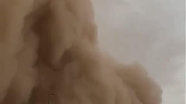#viral | Horrible Dust Storm Turns Day Into Night in Saudi Arabia - Sputnik Africa