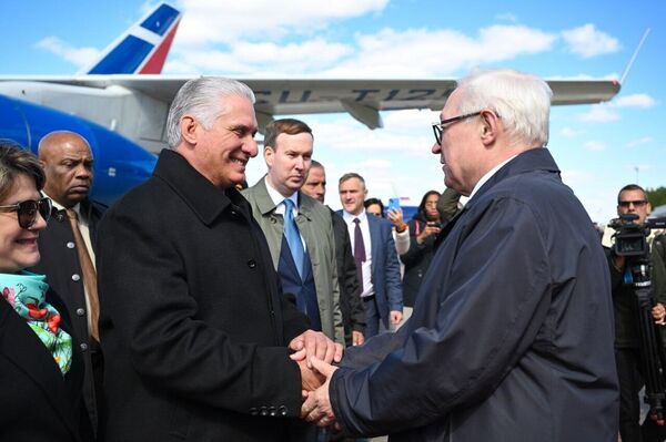 Cuban President Miguel Díaz-Canel Arrives in Moscow Cuban President Miguel Díaz-Canel Arrives in Moscow - Sputnik Africa